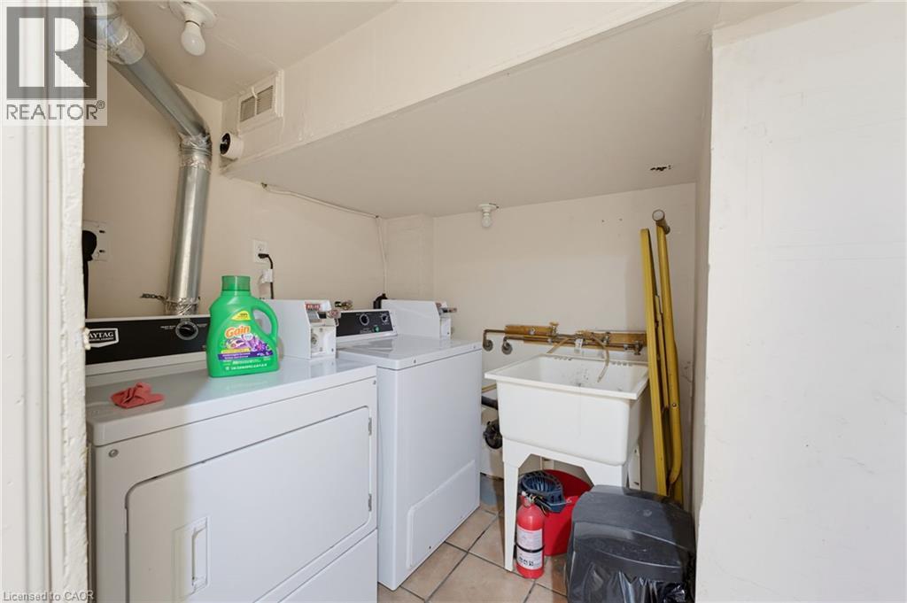 113 Wentworth Street S Property Photo 42