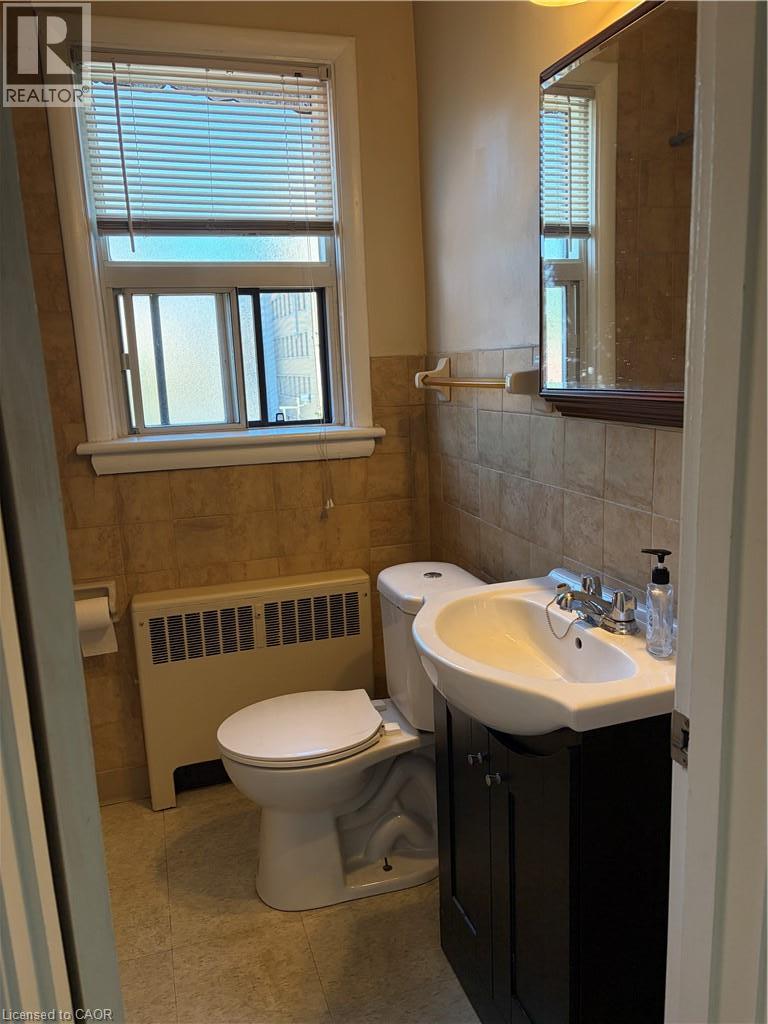 119 Macnab Street S Unit# 19 Property Photo 6