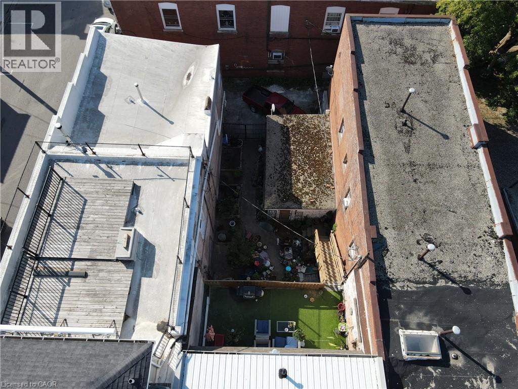40 & 42 Robinson Street Property Photo 4