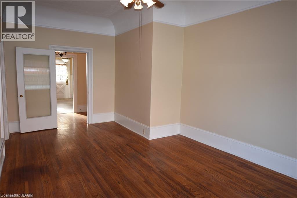 40 & 42 Robinson Street Property Photo 18
