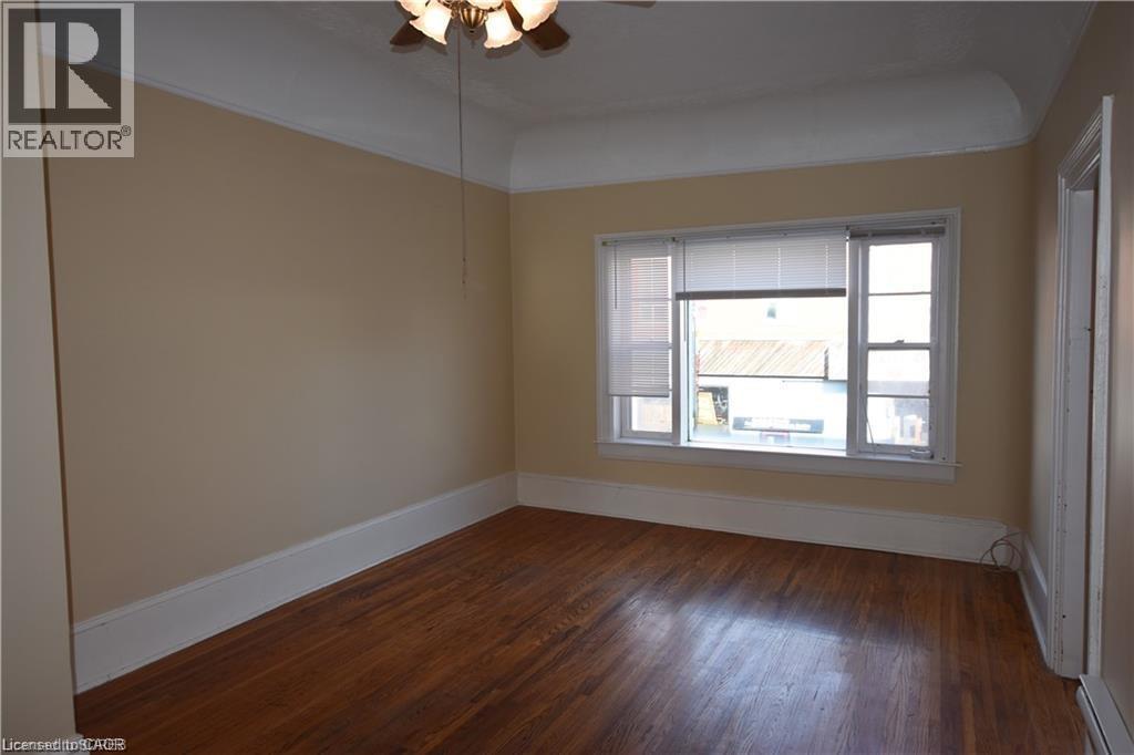 40 & 42 Robinson Street Property Photo 19