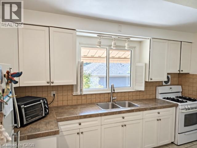2428 Eileen Drive Property Photo 25
