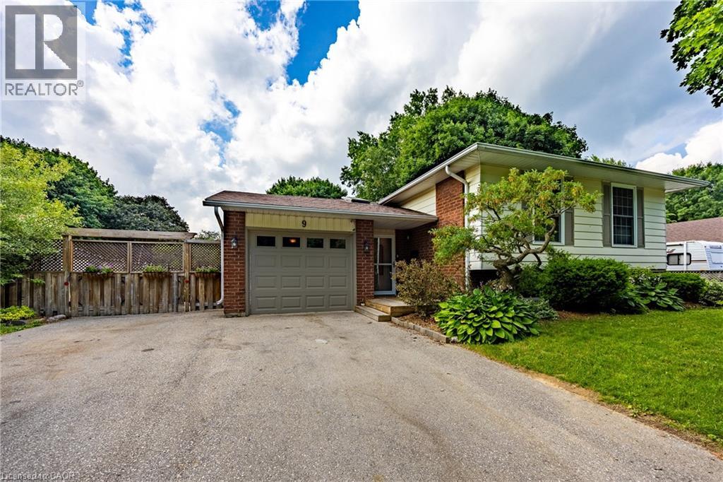 9 Adams Lane Property Photo 3