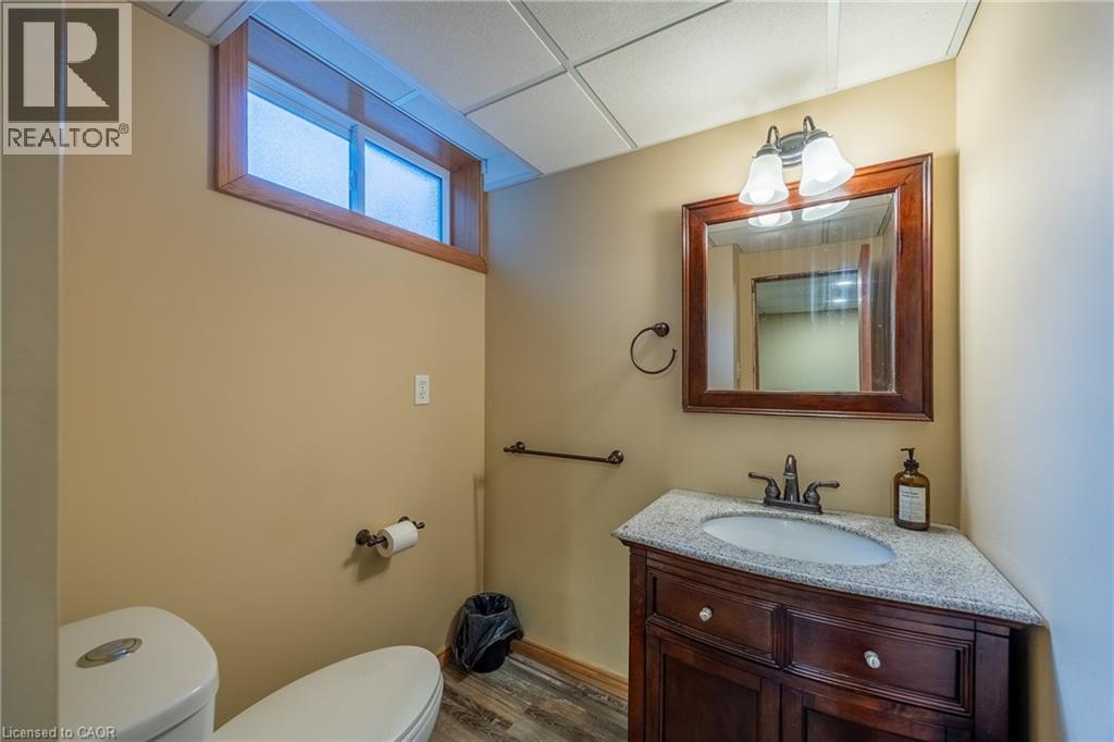 9 Adams Lane Property Photo 28