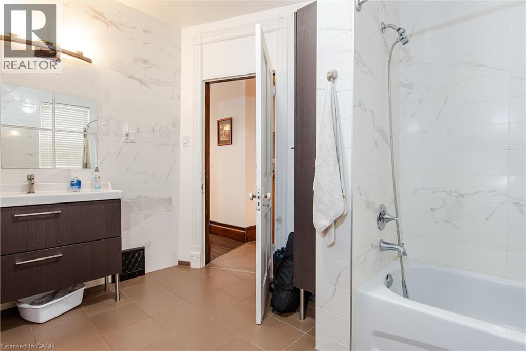 94 Margaret Avenue Property Photo 35