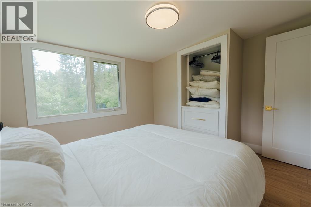 11 Side Road Property Photo 30