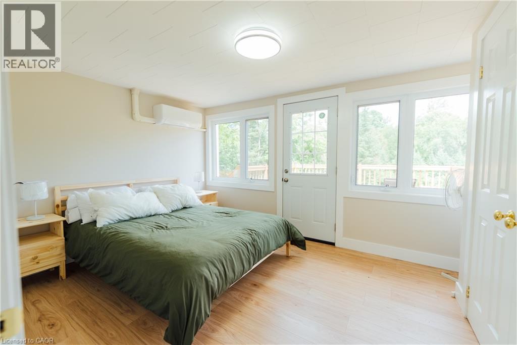 11 Side Road Property Photo 32