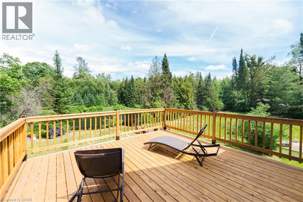 11 Side Road Property Photo 40