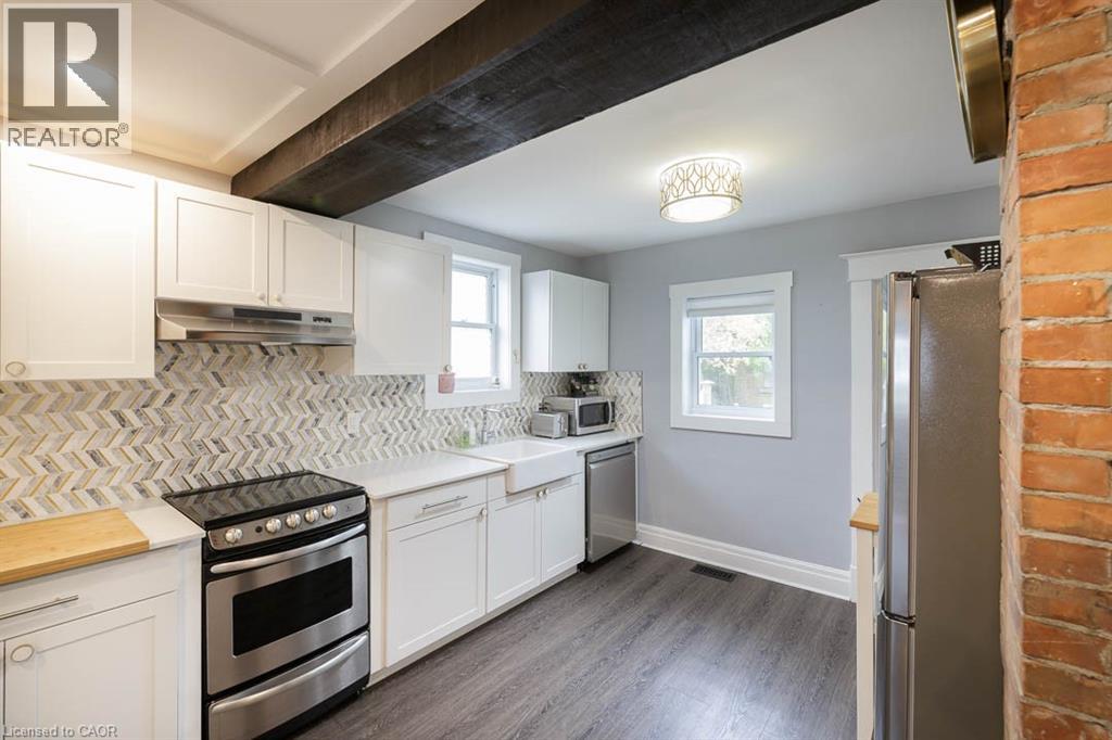 241 Vine Street Property Photo 2
