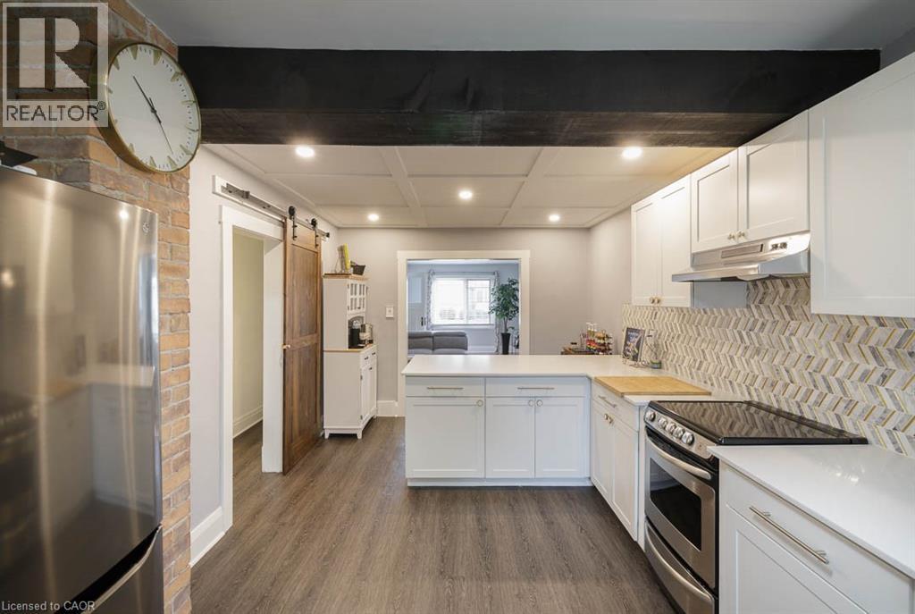 241 Vine Street Property Photo 3