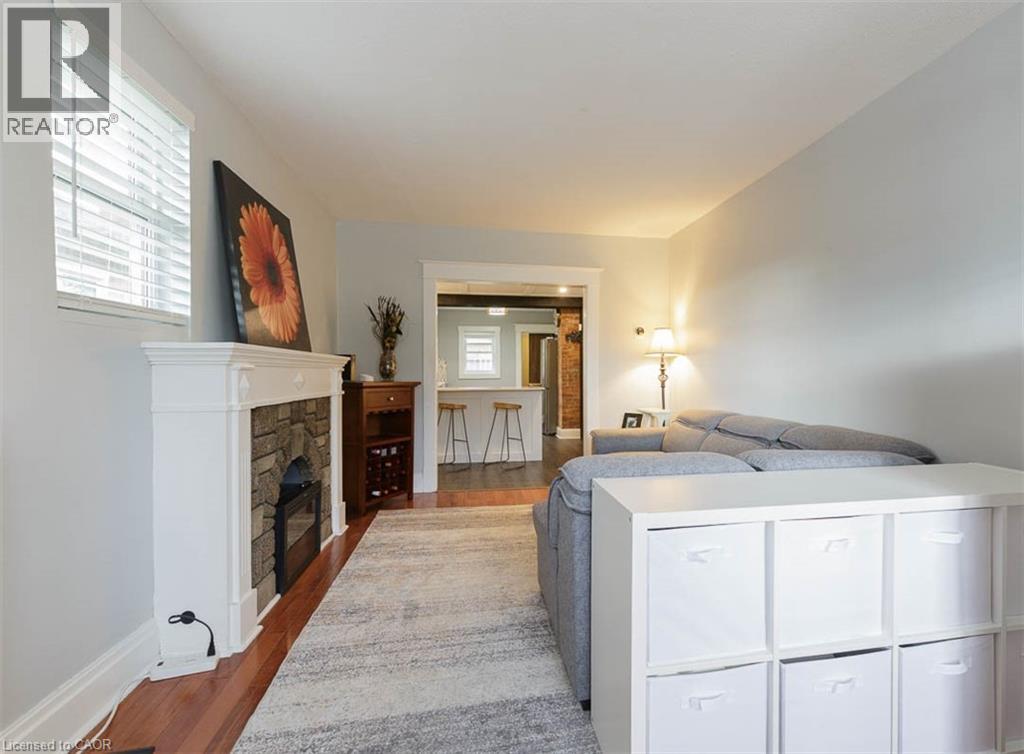 241 Vine Street Property Photo 8