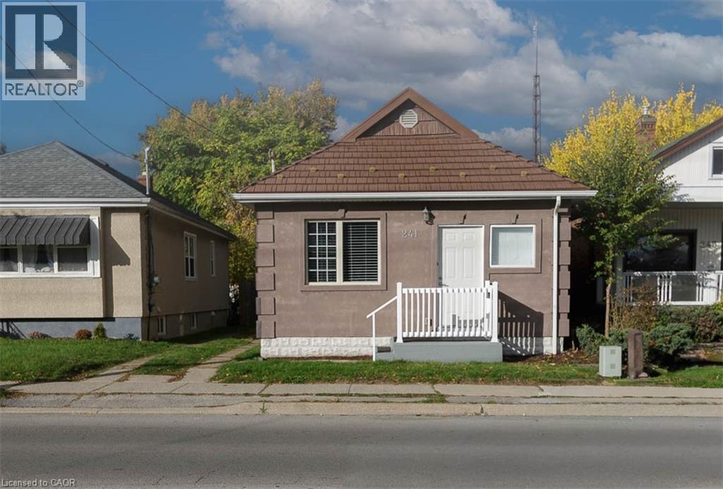 241 Vine Street Property Photo 11