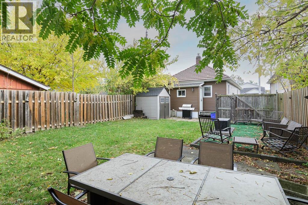 241 Vine Street Property Photo 16
