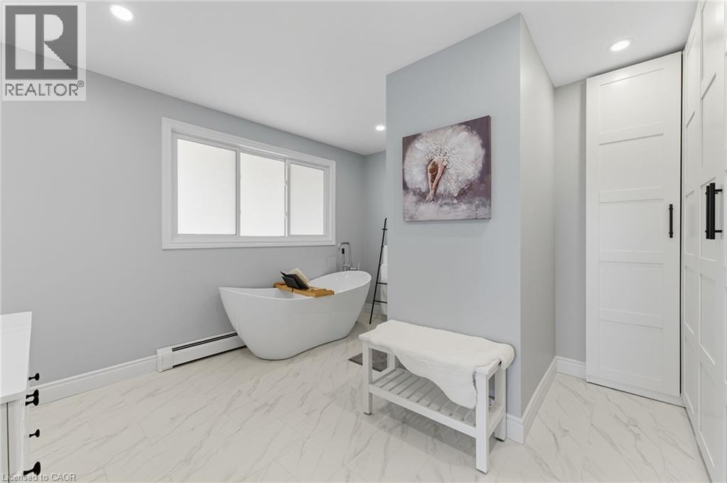 1392 Wrigley Road Property Photo 18