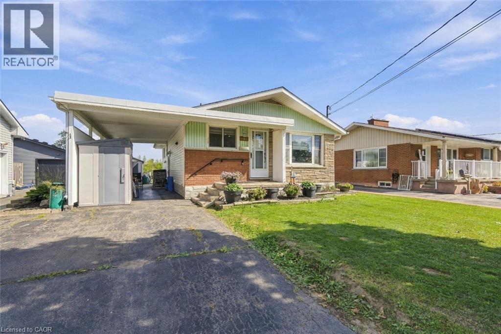 287 Santone Avenue Property Photo 3