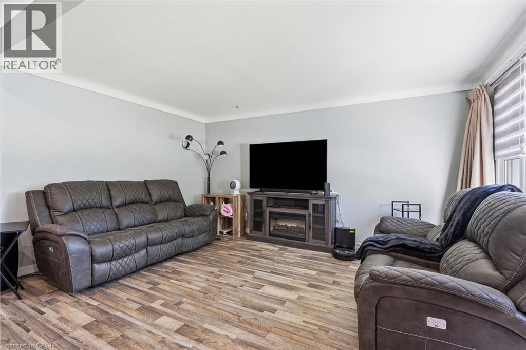 287 Santone Avenue Property Photo 5
