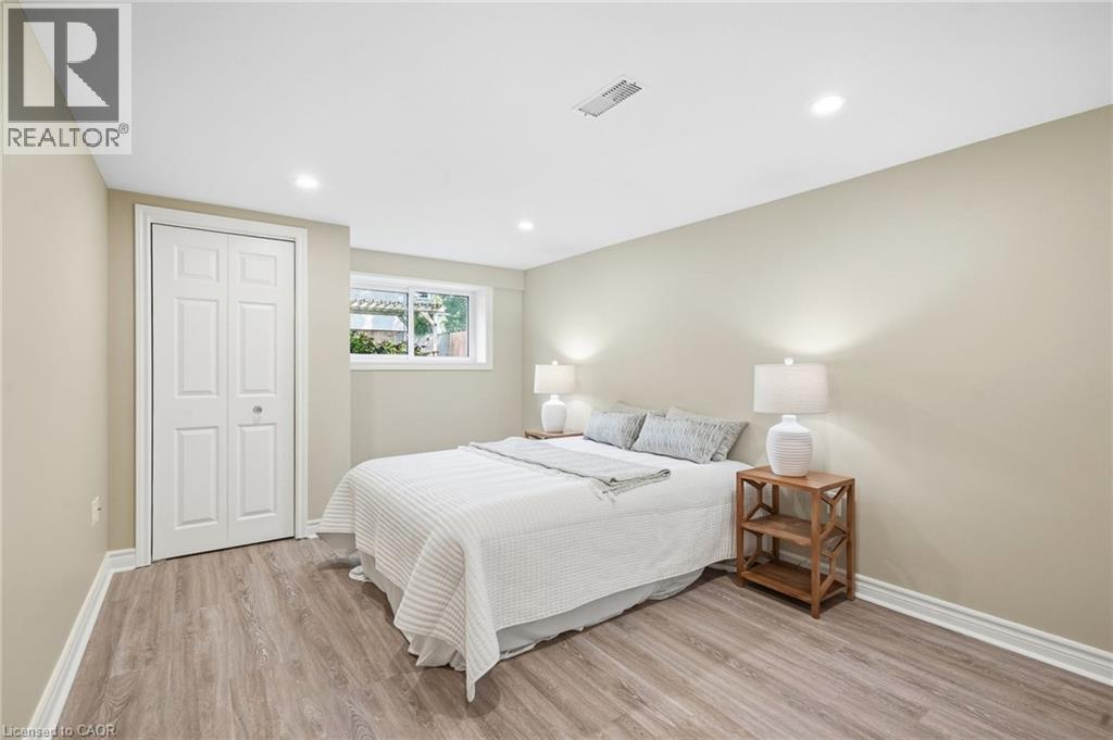 39 Rosemount Avenue Property Photo 36