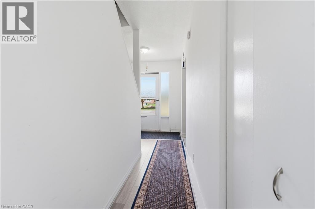 126 Dinison Crescent Property Photo 10