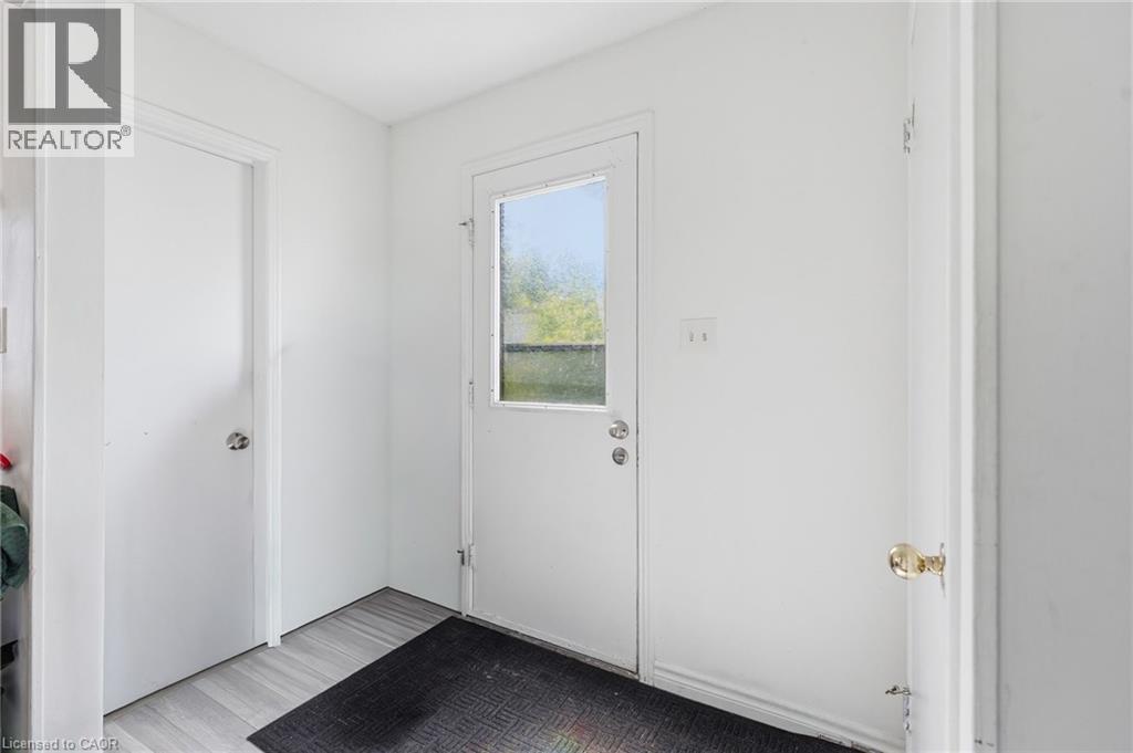 126 Dinison Crescent Property Photo 14