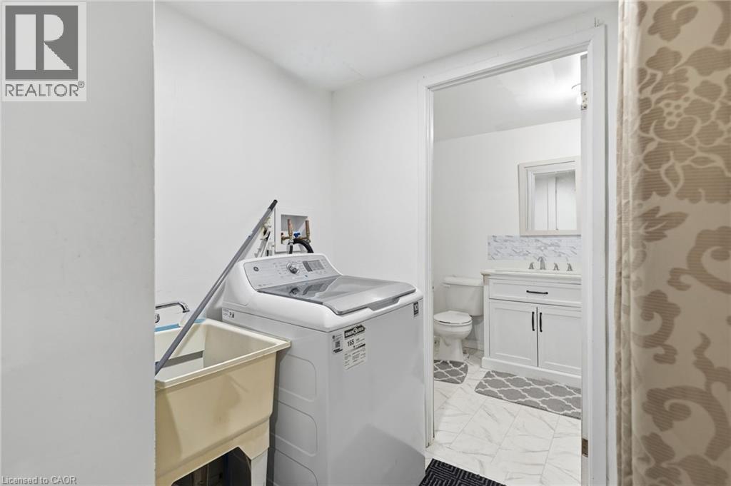 126 Dinison Crescent Property Photo 21