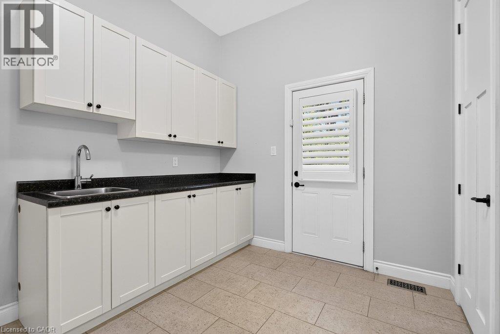 225 Lakeside Avenue Property Photo 21