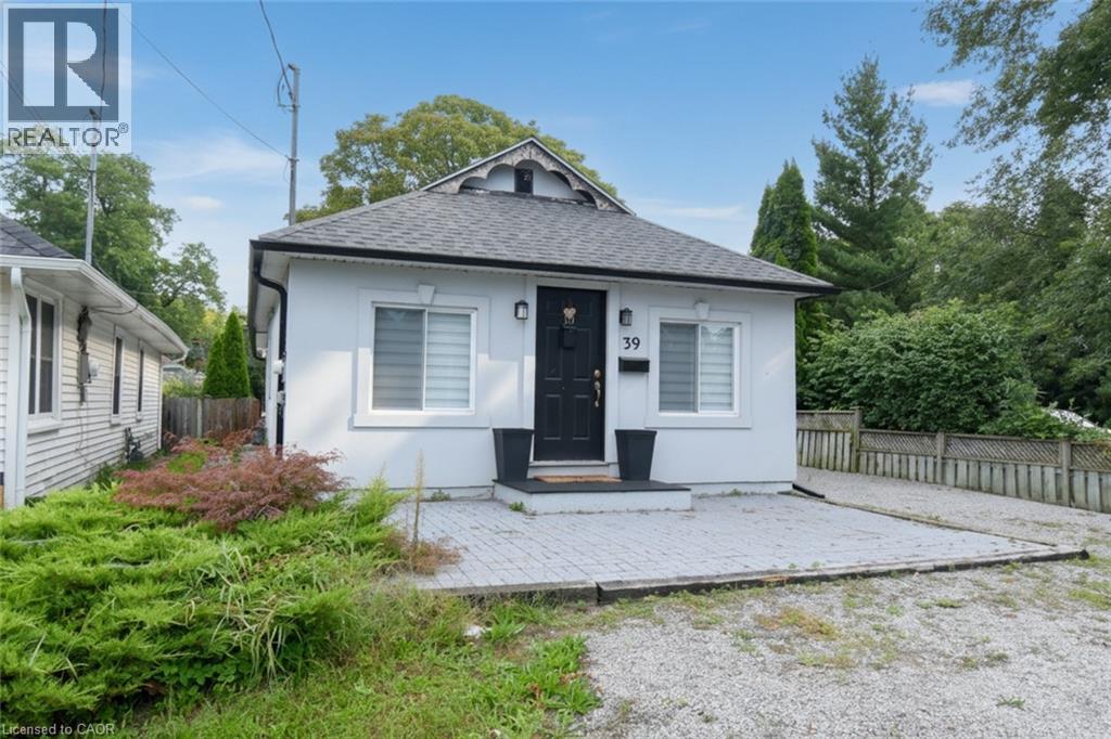 10 Graham Street Property Photo 1