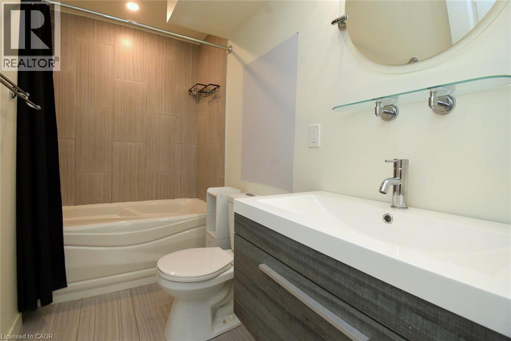 10 Graham Street Property Photo 15