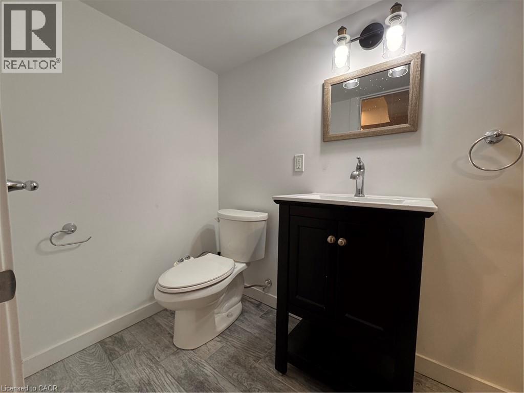 225 Bridgeport Road E Property Photo 6
