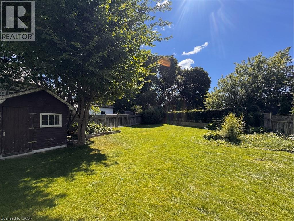 225 Bridgeport Road E Property Photo 17