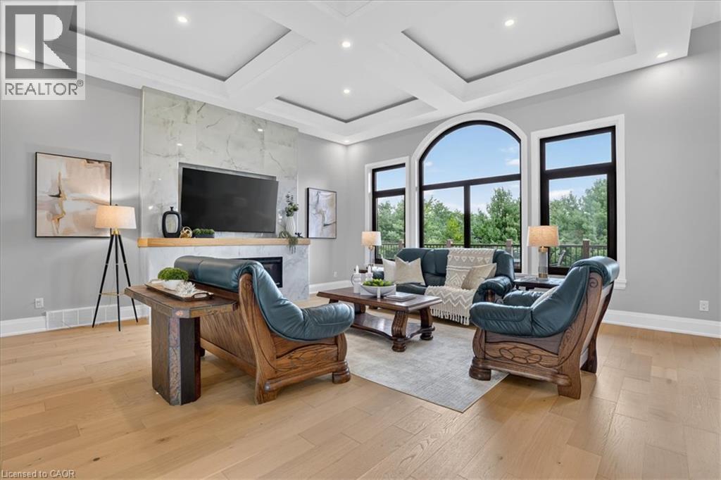 670 Bishopsgate Road Unit# 8 Property Photo 14