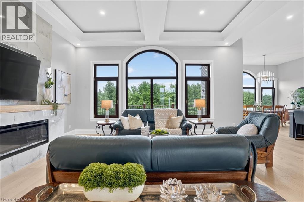 670 Bishopsgate Road Unit# 8 Property Photo 15