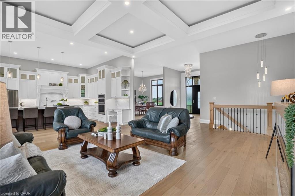 670 Bishopsgate Road Unit# 8 Property Photo 17