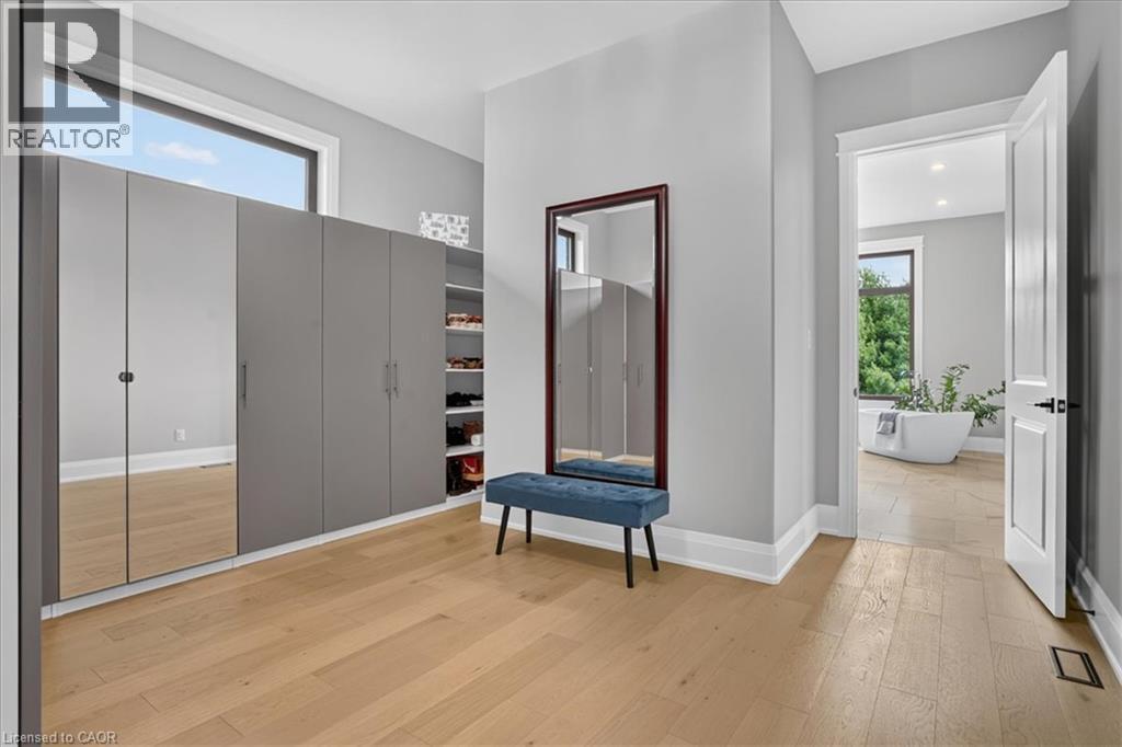 670 Bishopsgate Road Unit# 8 Property Photo 39