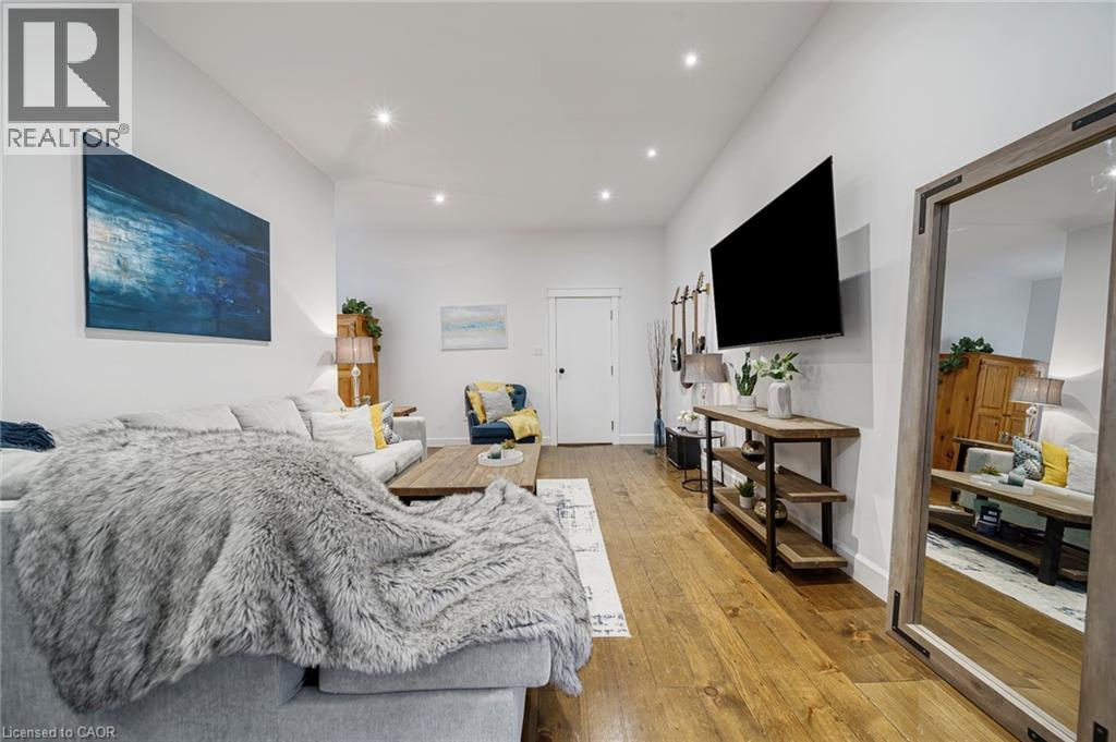 28 Cambridge Street Property Photo 25