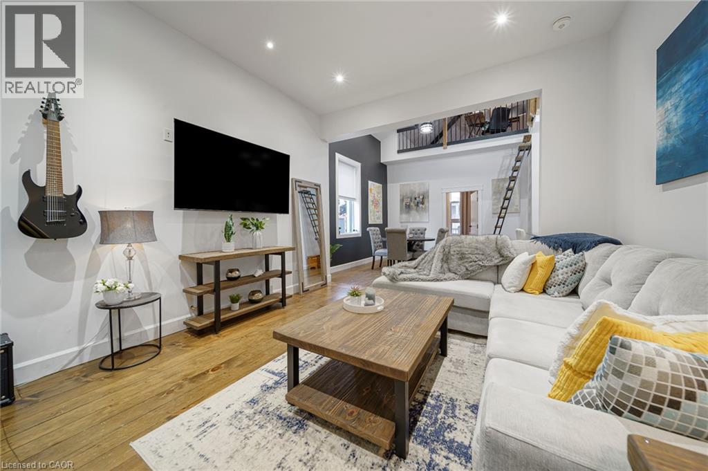 28 Cambridge Street Property Photo 27