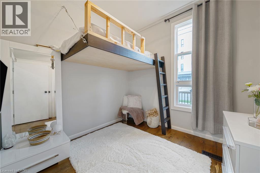 28 Cambridge Street Property Photo 29