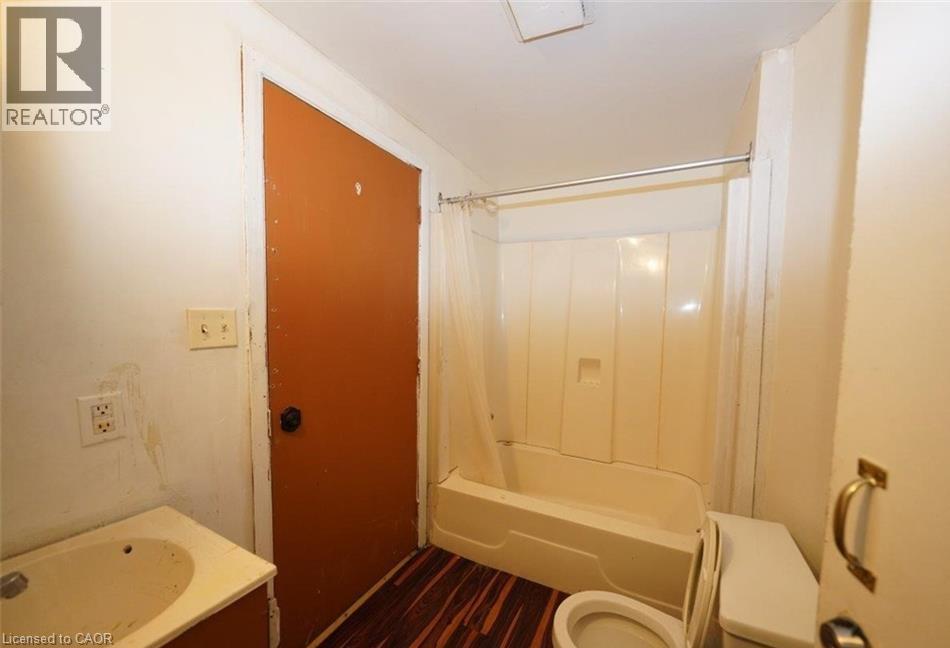 9 Albert Street Property Photo 4