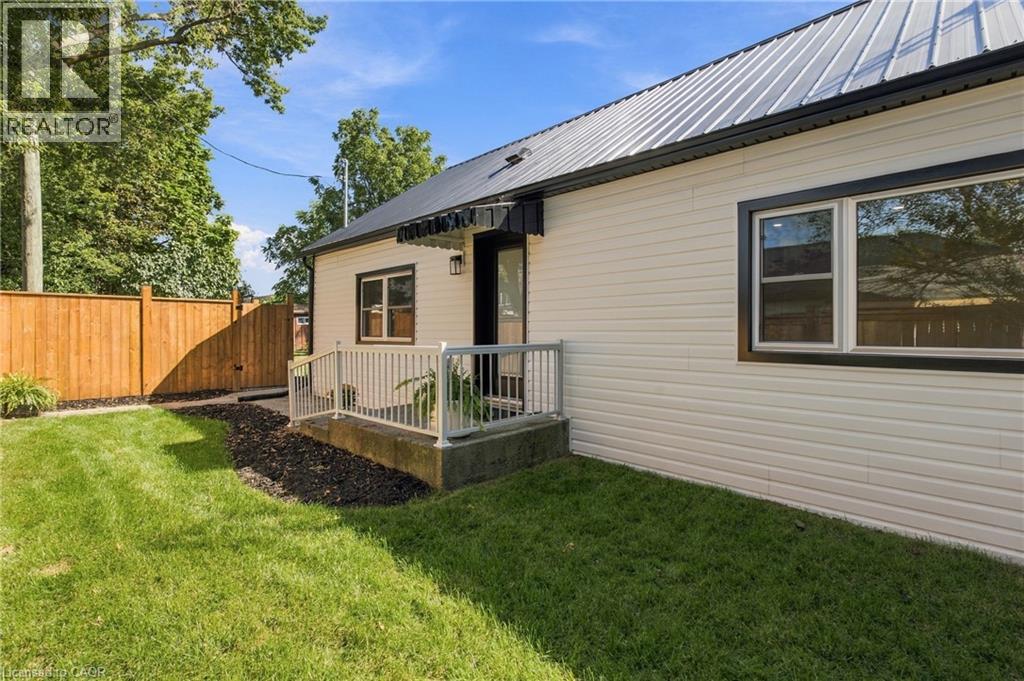 116 Dufferin Street Property Photo 2