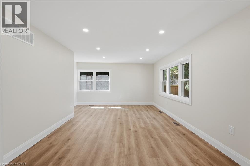116 Dufferin Street Property Photo 15