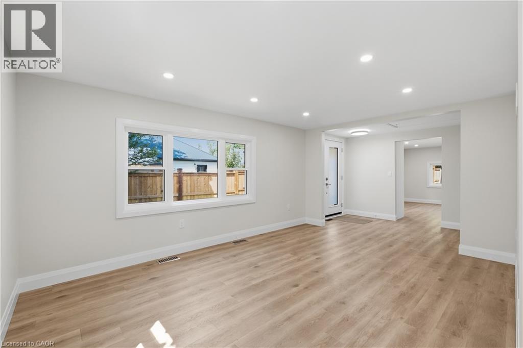 116 Dufferin Street Property Photo 16
