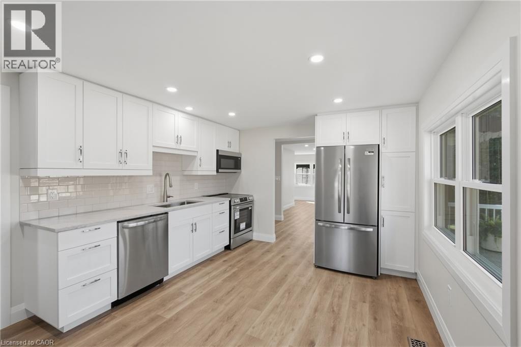116 Dufferin Street Property Photo 17