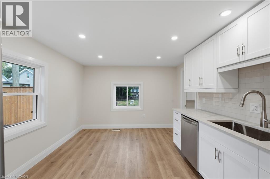 116 Dufferin Street Property Photo 21
