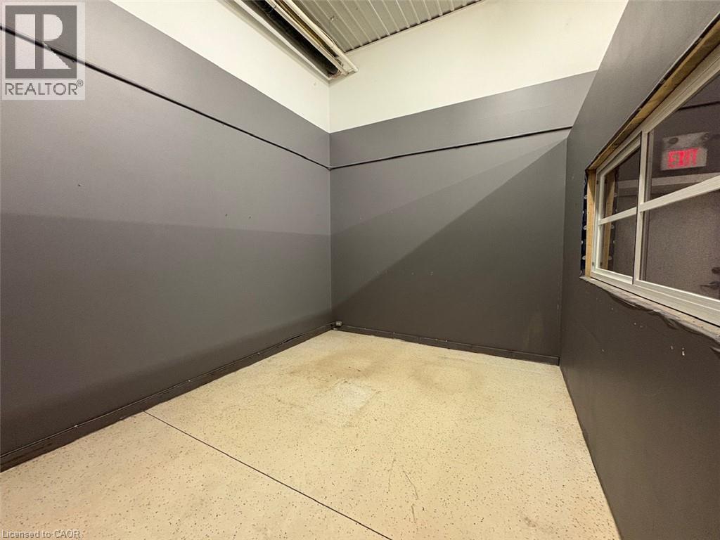 46 Luscombe Drive Unit# 1 Property Photo 8