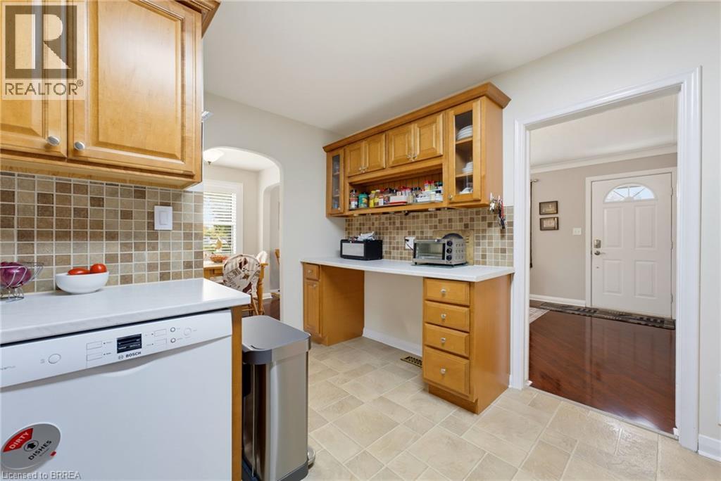 49 Morton Avenue Property Photo 8