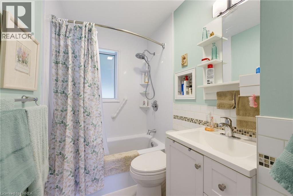 49 Morton Avenue Property Photo 12