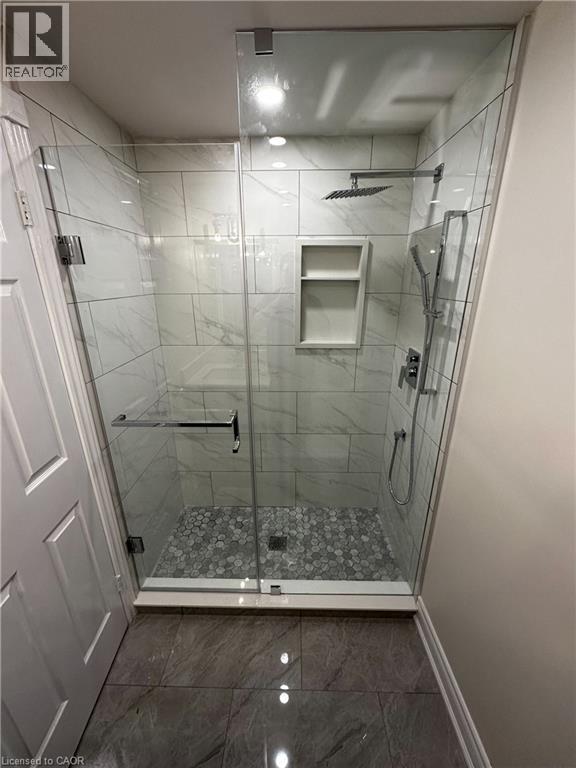 535 Appledale Crescent Unit# Upper Property Photo 14