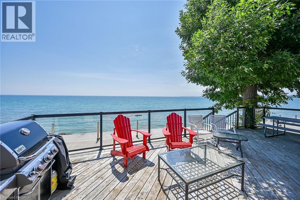 61 Horseshoe Bay Road Property Photo 1