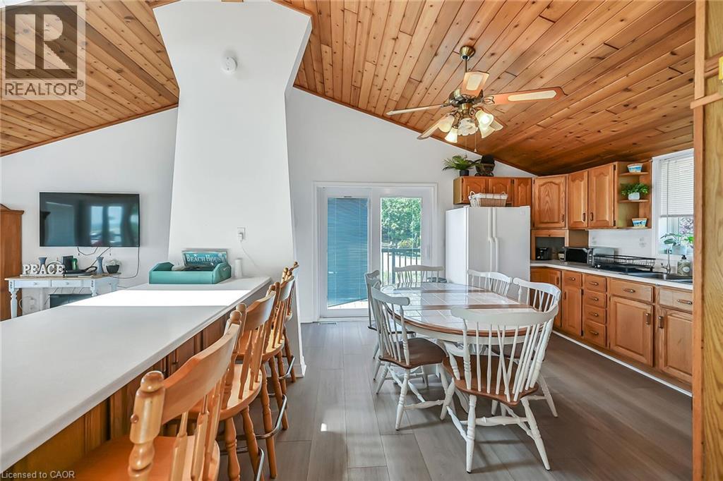 61 Horseshoe Bay Road Property Photo 16