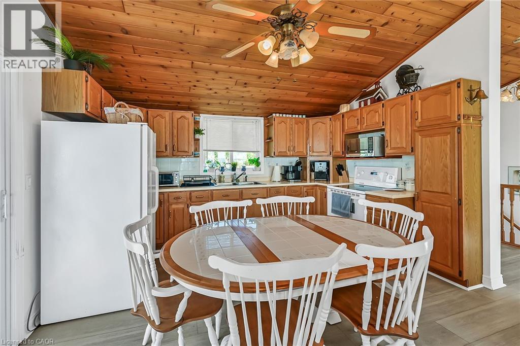 61 Horseshoe Bay Road Property Photo 17