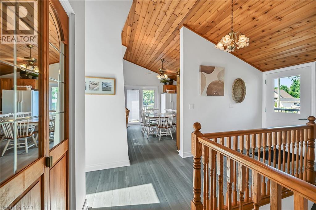 61 Horseshoe Bay Road Property Photo 18